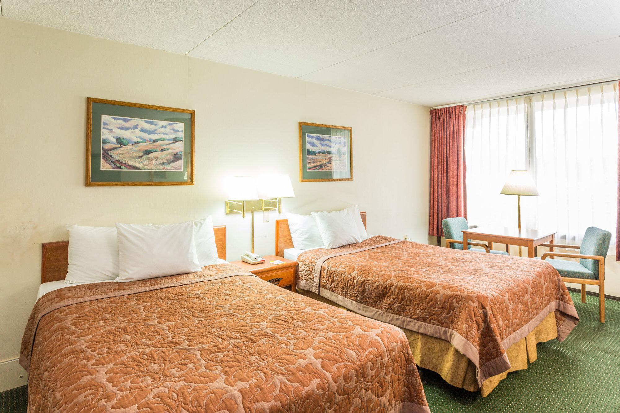 Days Inn By Wyndham Valdosta/Near Valdosta Mall Buitenkant foto