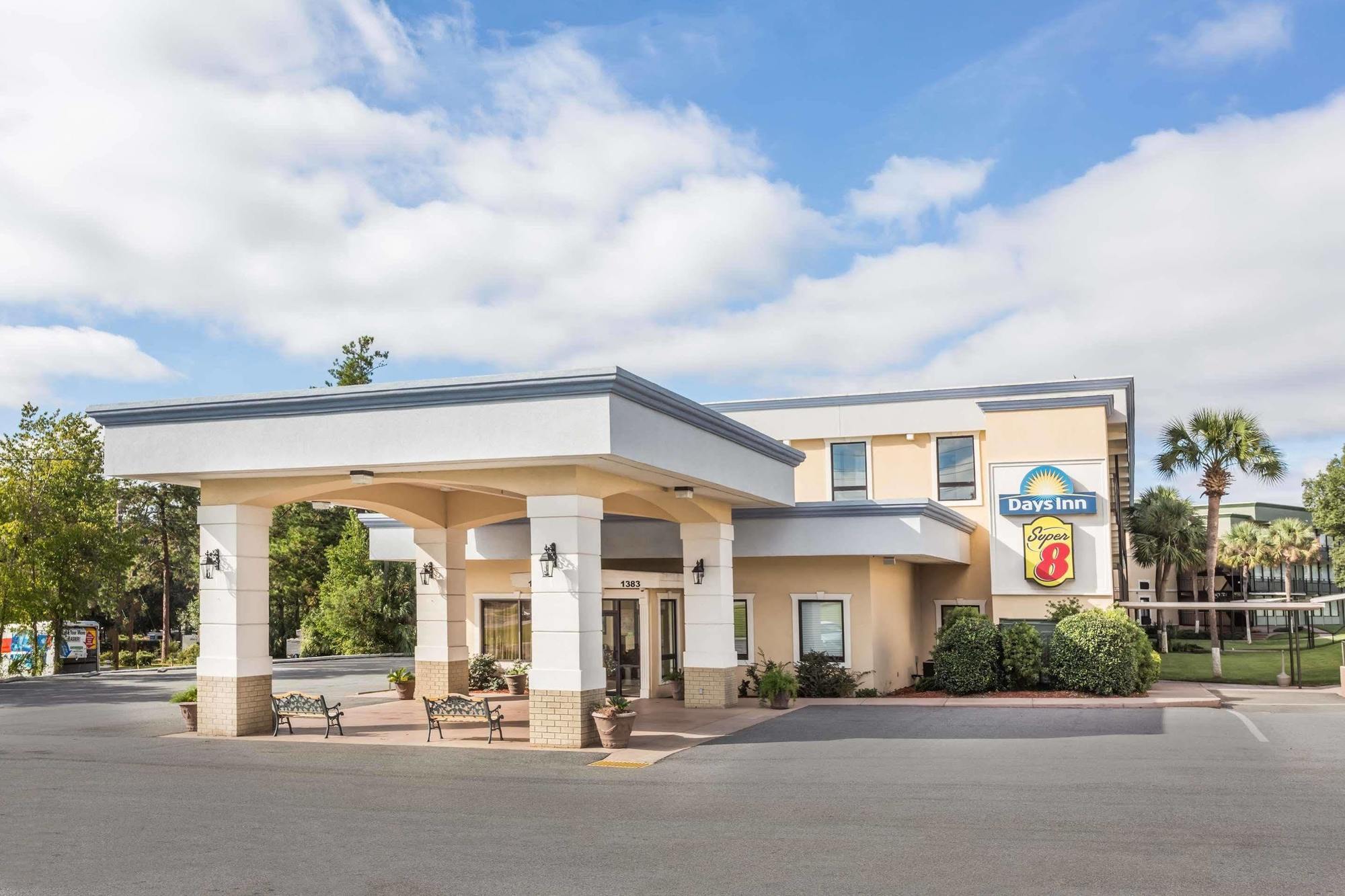 Days Inn By Wyndham Valdosta/Near Valdosta Mall Buitenkant foto