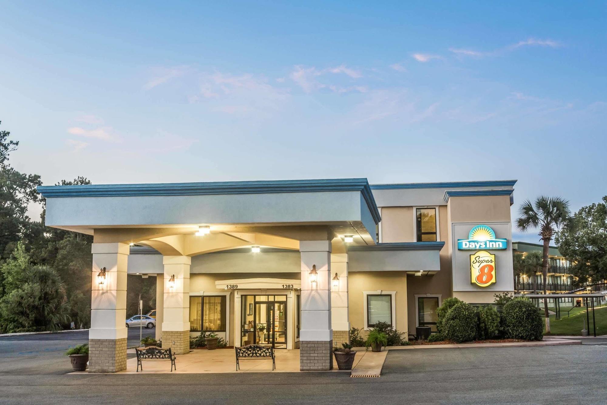 Days Inn By Wyndham Valdosta/Near Valdosta Mall Buitenkant foto